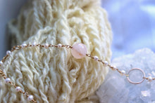 Load image into Gallery viewer, Rose Quartz and Pearl Beaded Necklace